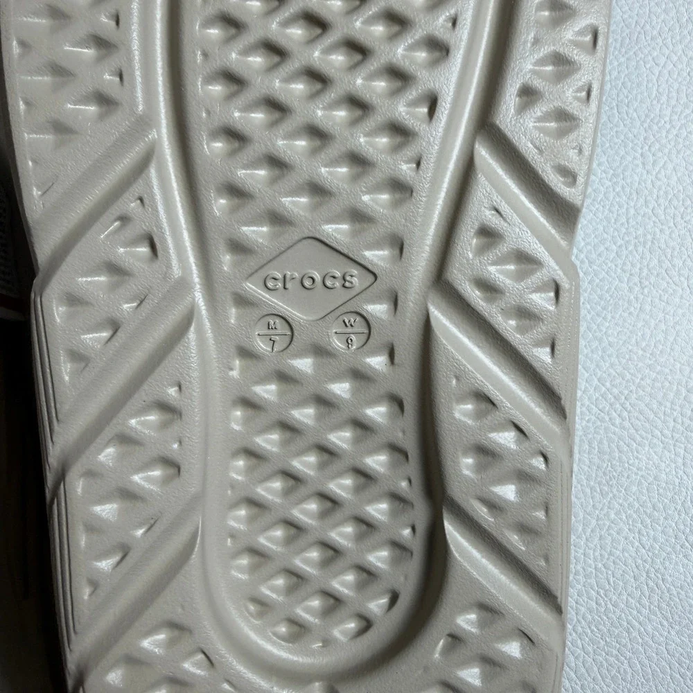NEW Crocs Off Grid Clog Mens 7 Womens 9 Slip On Sandal 209501-2V3 Tan